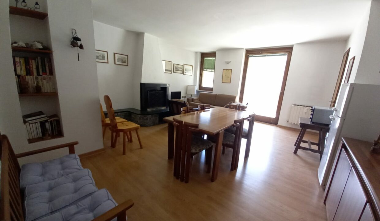 14dccb68-4d14-42f6-a6b5-808d3f115e22