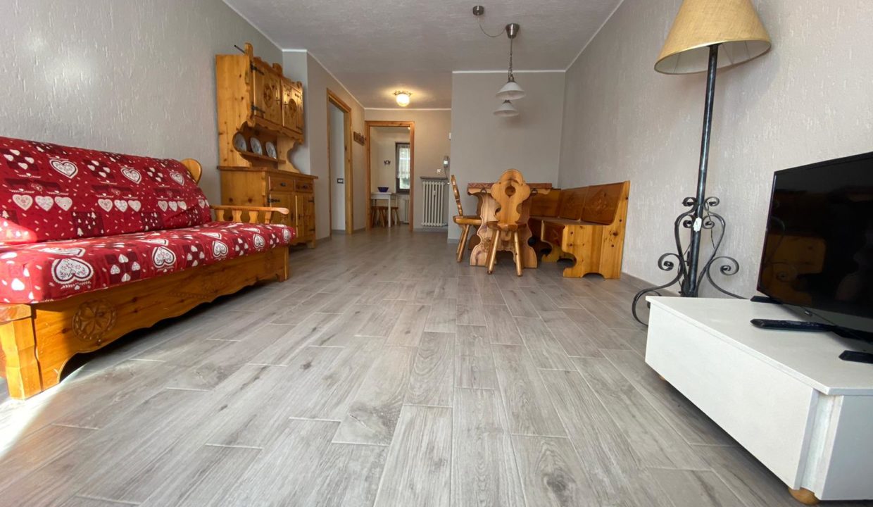 94a1b9b7-4d4d-403e-9839-540ff662a242