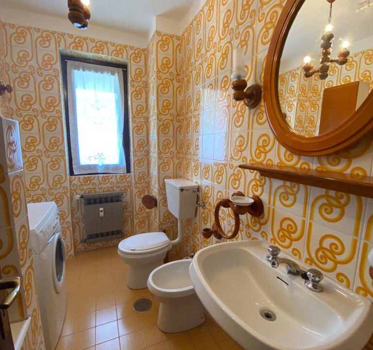 8a053017-5f58-4a89-9635-4e4c96857b55