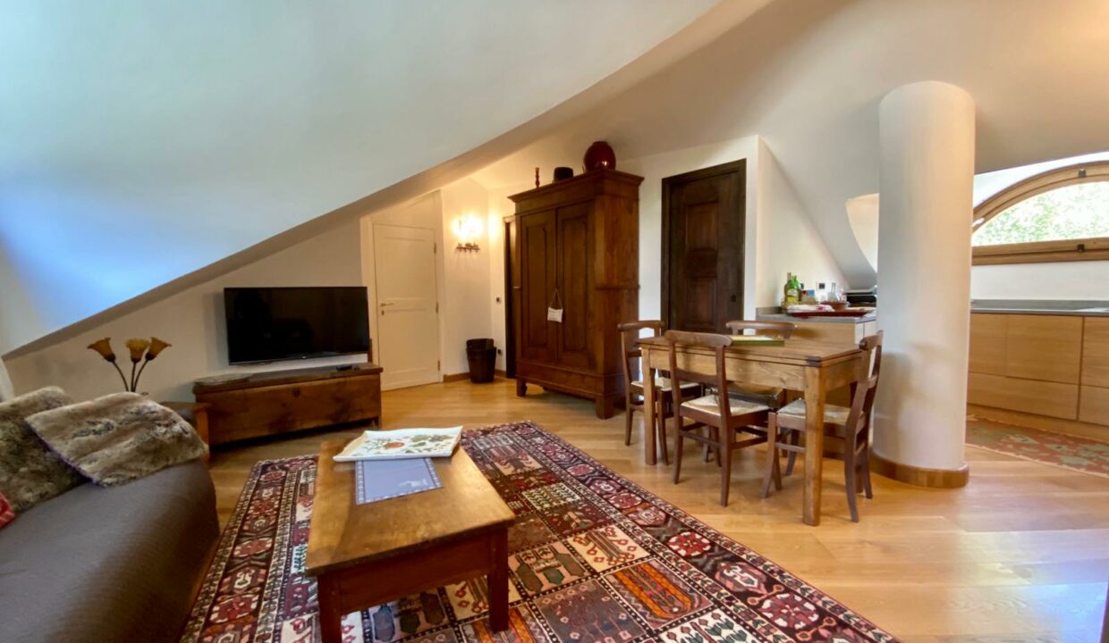 8aa8bf81-daa3-4159-9dbc-9ec358fd276d