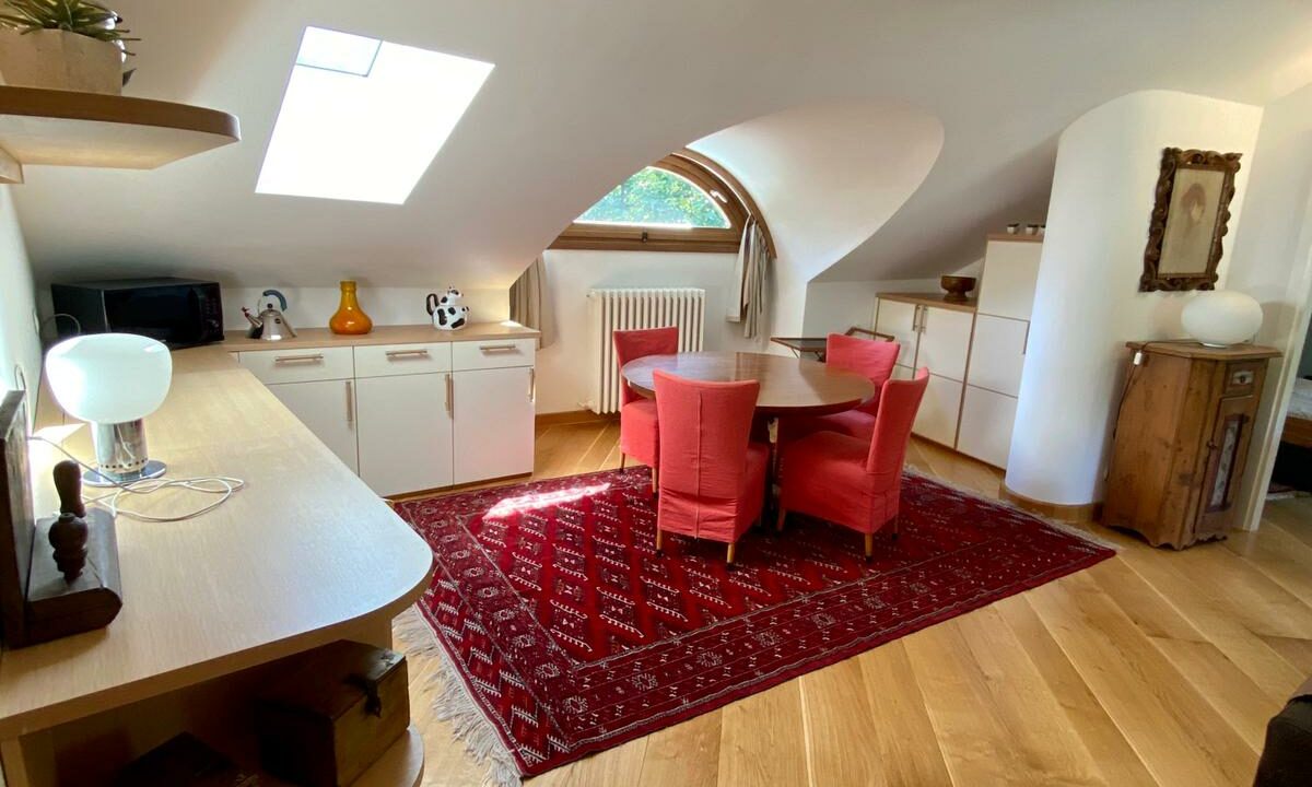 adc37de9-3cc8-4c51-b67b-47c19ebcd6a3