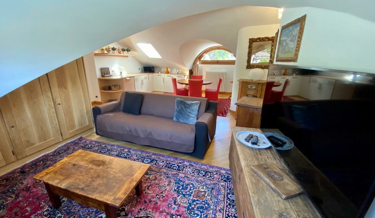 b6048896-4ec1-4737-b344-81b0f57acb36