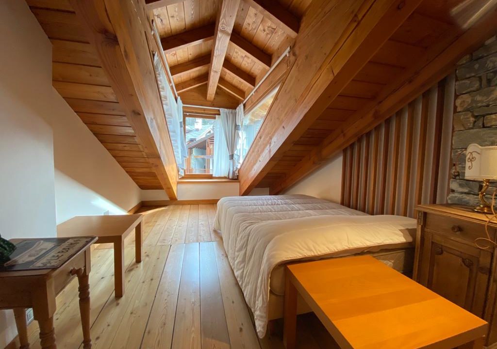 d6af5e36-a3f2-4378-b091-fa3d59e74b46 (2)