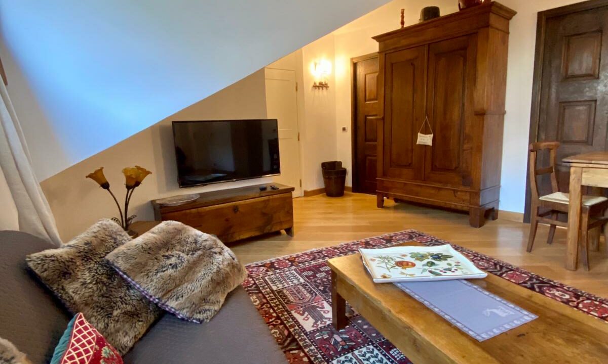 e25752e1-90cb-4f86-992b-df962e6ce51f