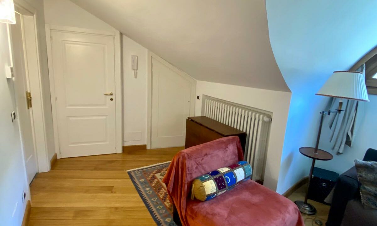 f9c42d00-9819-4f02-8c16-10c83da0c785