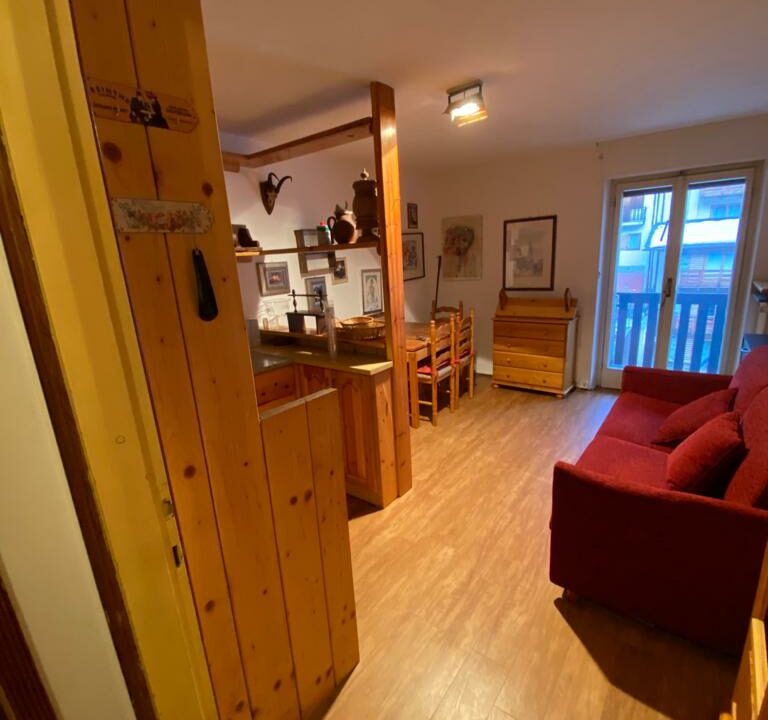 169b8f82-b31f-486c-ad4b-a9df517b22ec