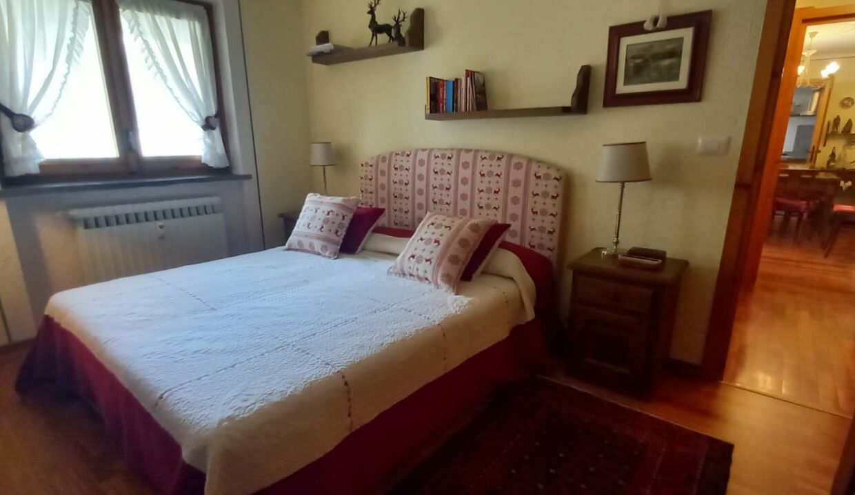 bafc1a46-3beb-47f5-b454-6d3e854b855f