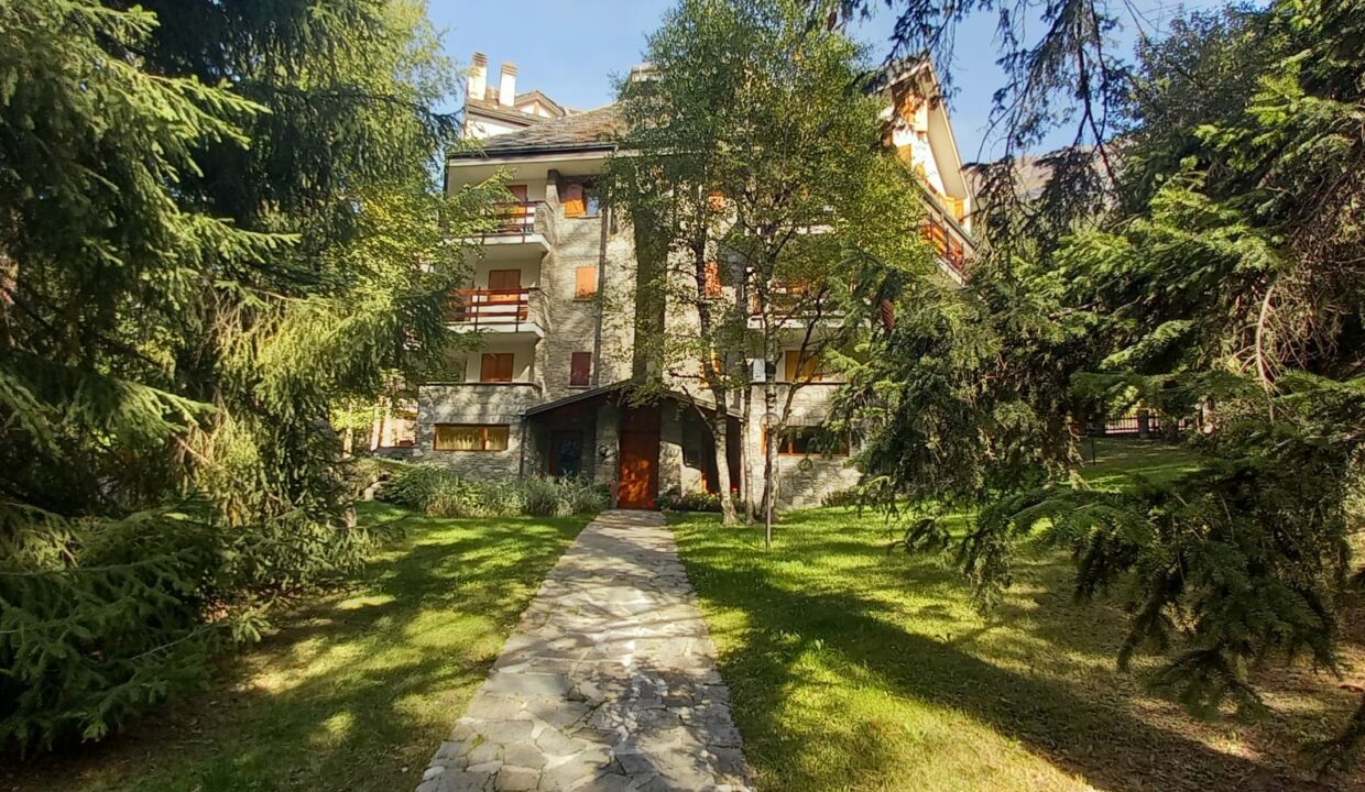 e7c74c3f-8b82-4375-9642-0d671ab3199d