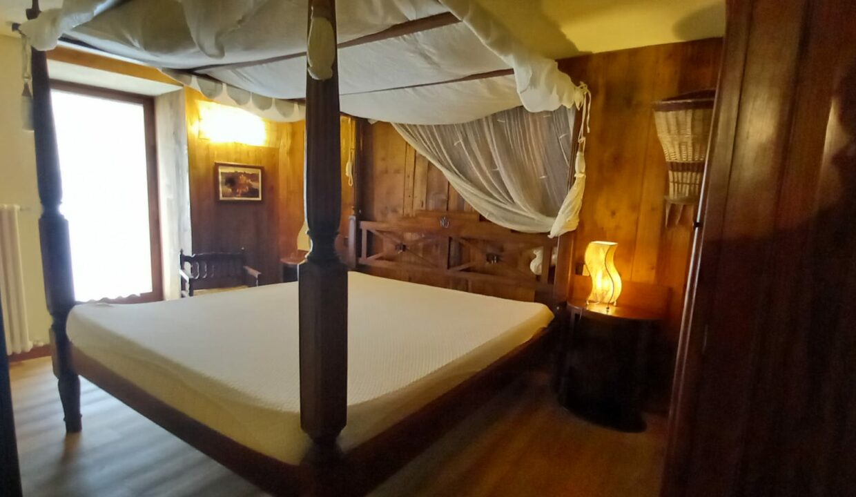 59bc69c3-e68a-45da-8eae-0e567b1e6784