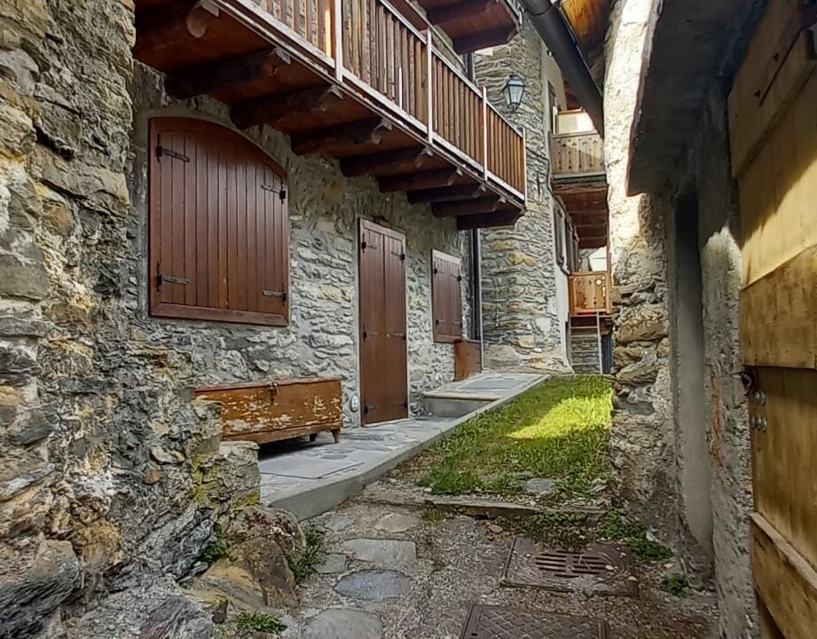 a921c2b3-03e9-4545-8302-a7555fb52fa8