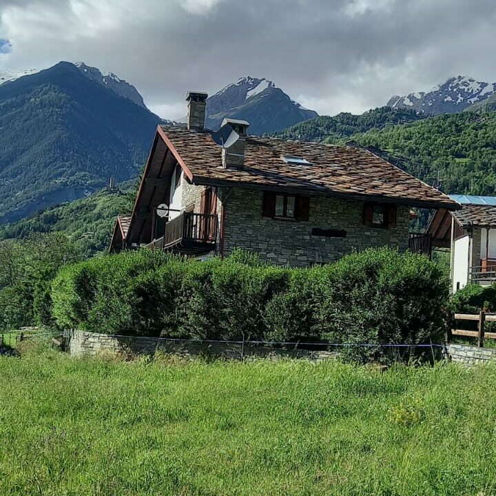 0ce2282e-1ff2-4987-83c6-ed13651eb09d