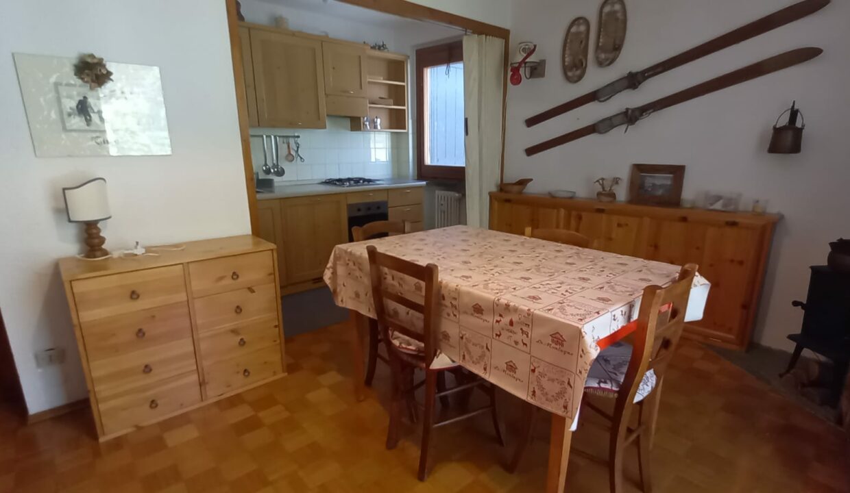 42f8ef53-38c1-4ba4-b1e5-0a6c13c26556