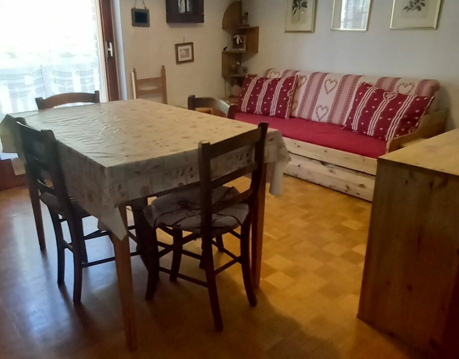 f1591cc5-27c1-4439-a570-b34fe556bad4