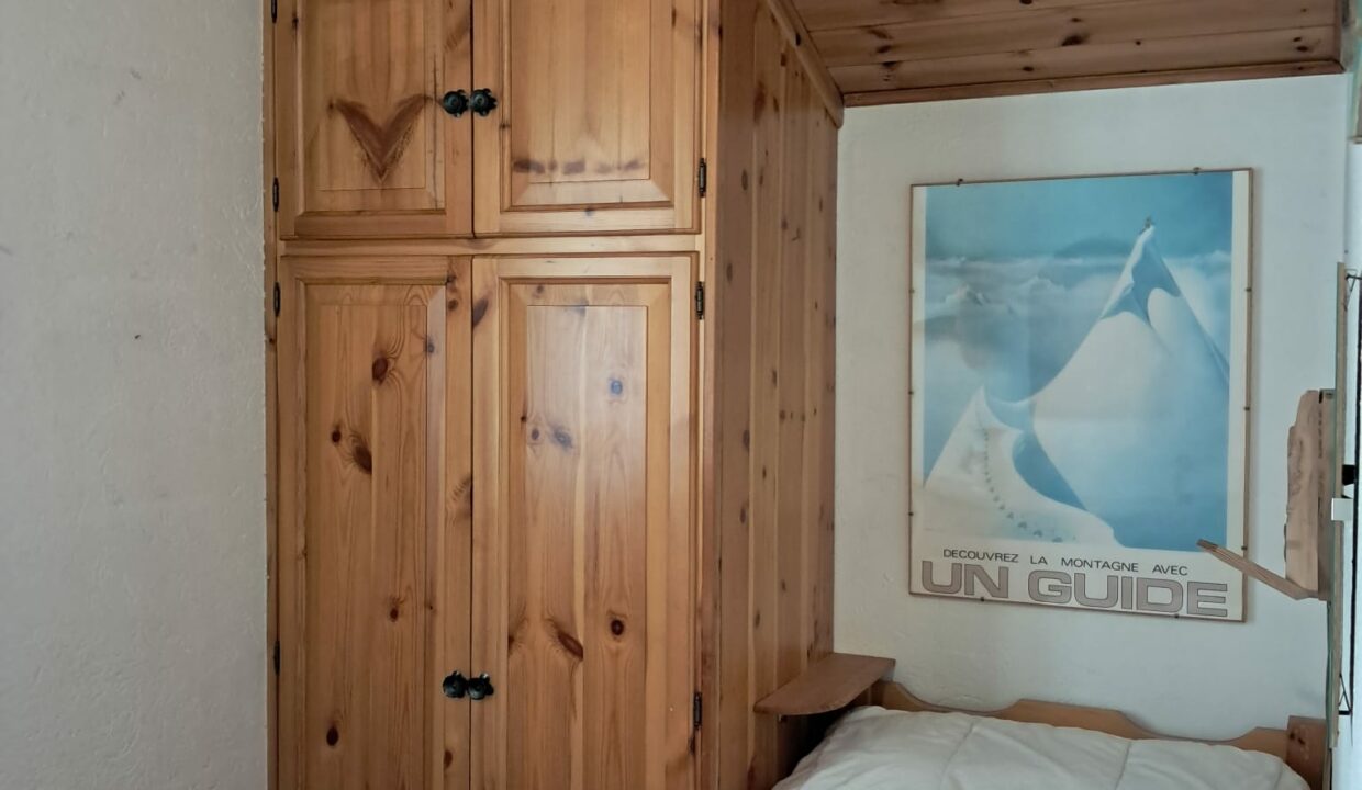 0fe76f98-854f-40cd-abd2-62887e92d70e