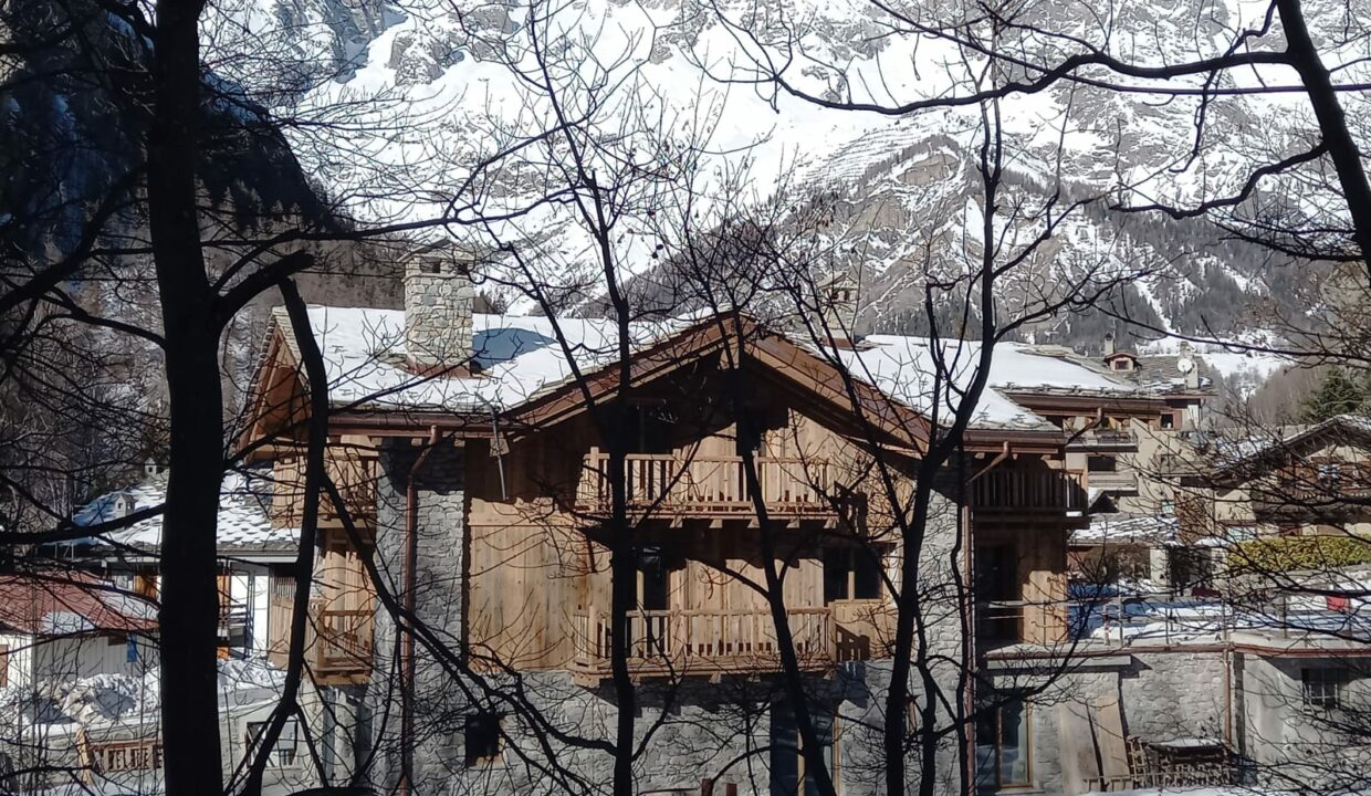 ffcafd2f-4055-4786-945a-2cf3c24b3e60