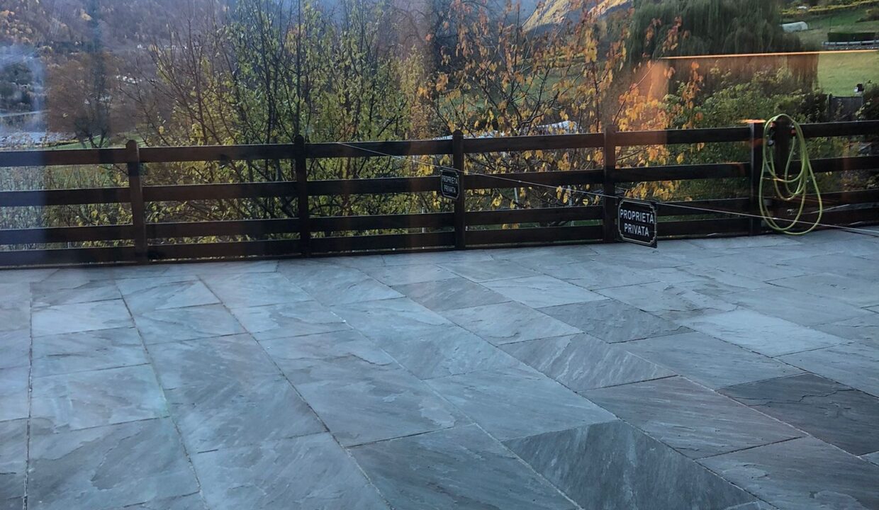 9c5eb556-6748-4e77-a02a-416e2c1a8777